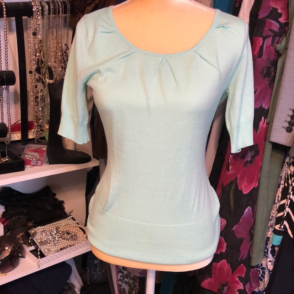 New York & Co XS light green short sleeve sweater